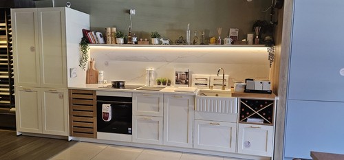 Display shaker style german - display,
